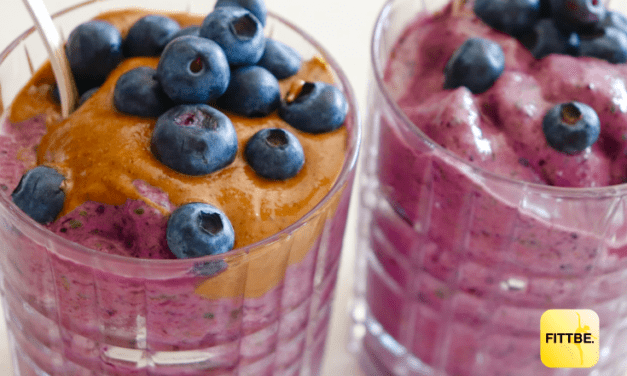 Need a Pick me up? Make this Refreshing Berry Smoothie!