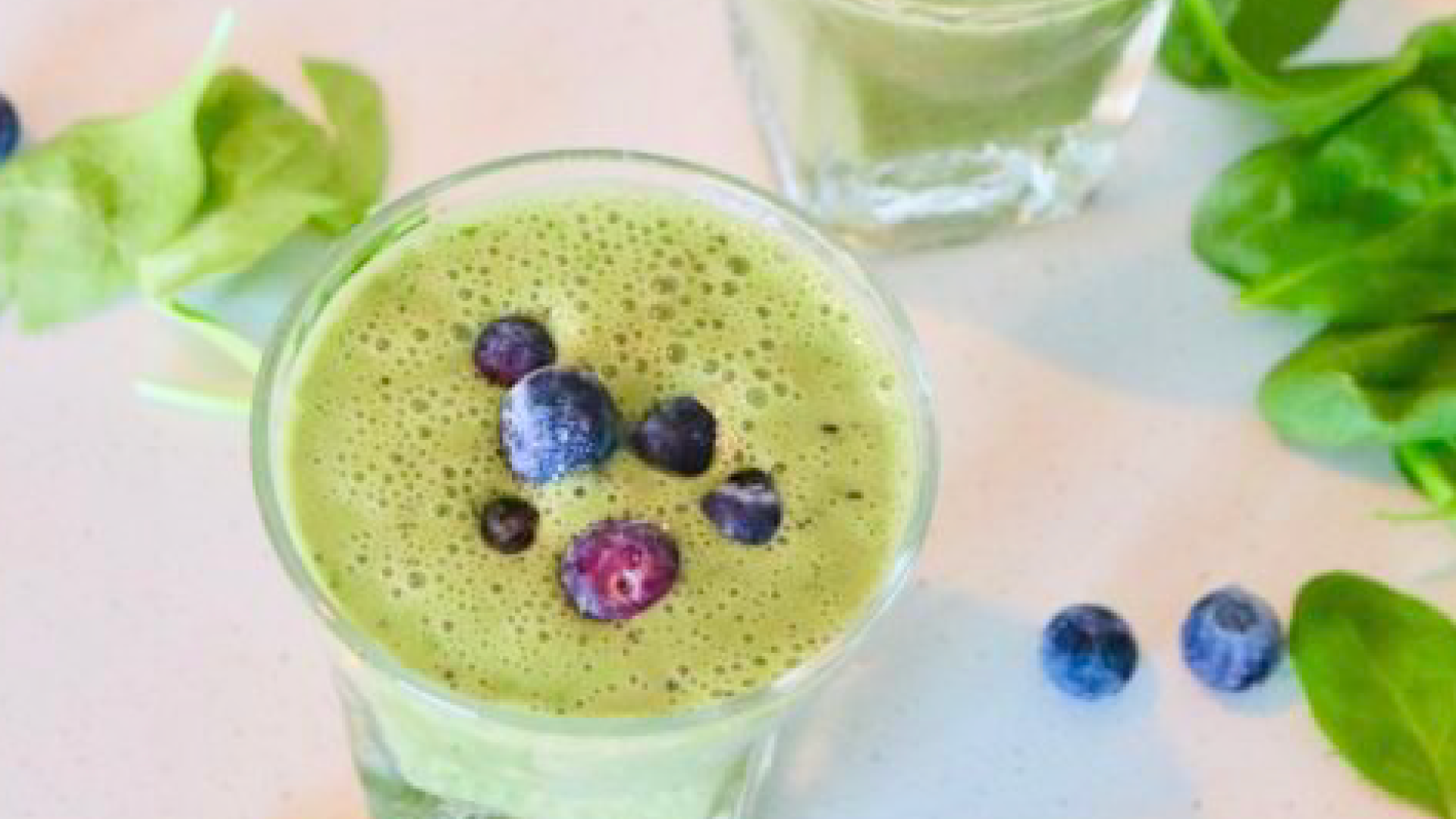 Make Yourself a Smoothie: GLO Fittbe